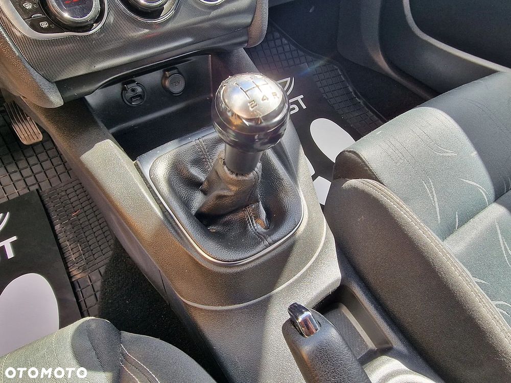 Citroën C4 1.6 HDi Feel - 16