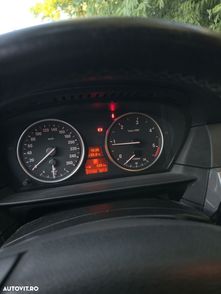 BMW Seria 5 520d Aut. Edition Exclusive - 14
