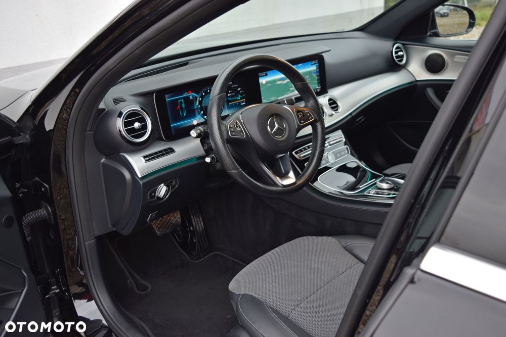 Mercedes-Benz Klasa E 200 9G-TRONIC Avantgarde - 13