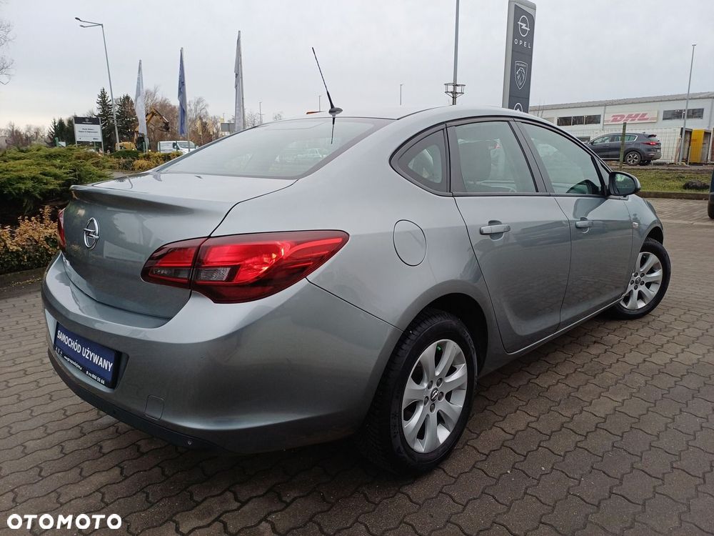 Opel Astra - 6