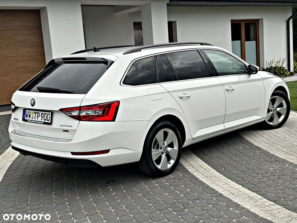 Skoda Superb 2.0 TDI DSG Style - 10