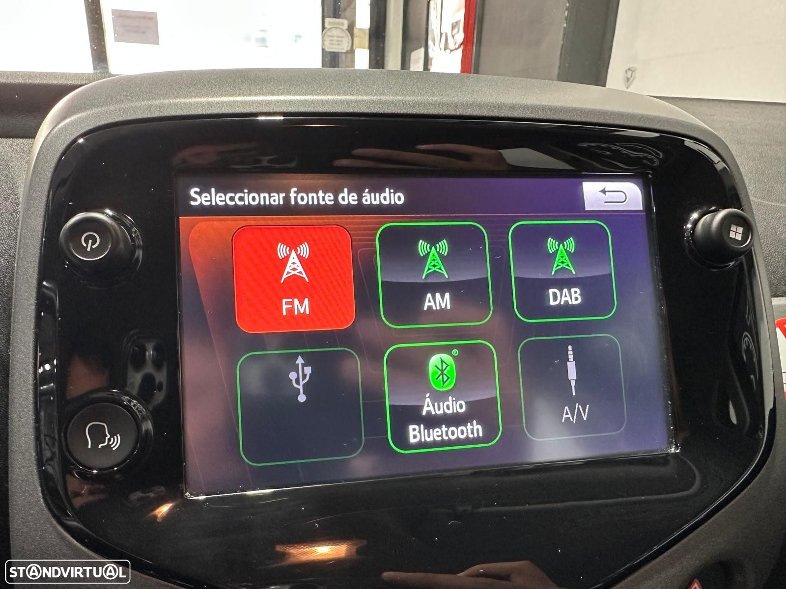 Toyota Aygo 1.0 X-Plus - 27