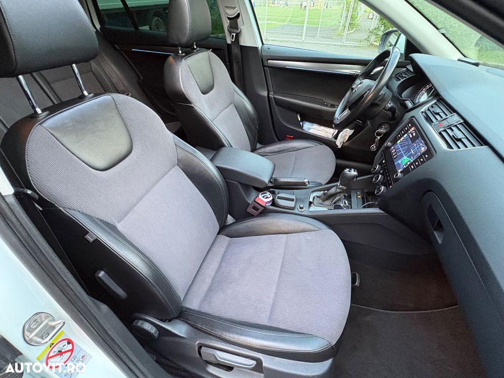 Skoda Octavia 1.6 TDI DSG Ambition - 12