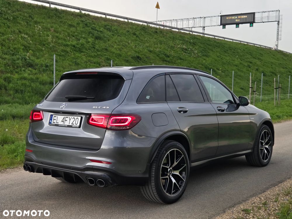 Mercedes-Benz GLC - 4