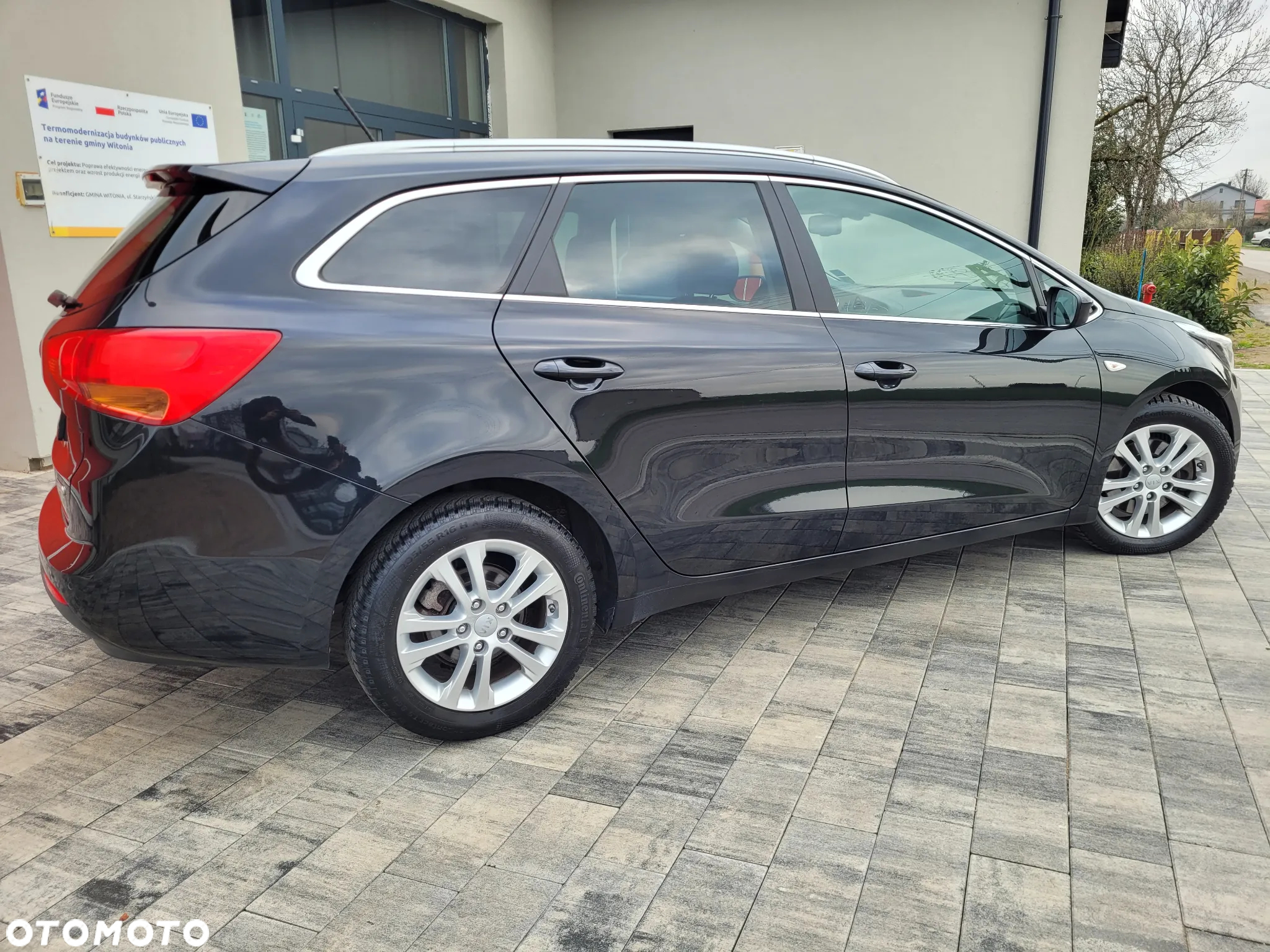 Kia Ceed 1.6 CRDi 128 ISG SW Dream Team Edition - 17
