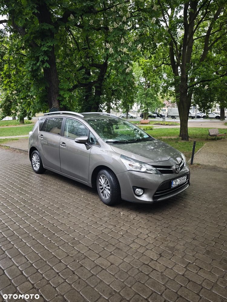 Toyota Verso 1.8 Premium MS 7os EU6 - 1