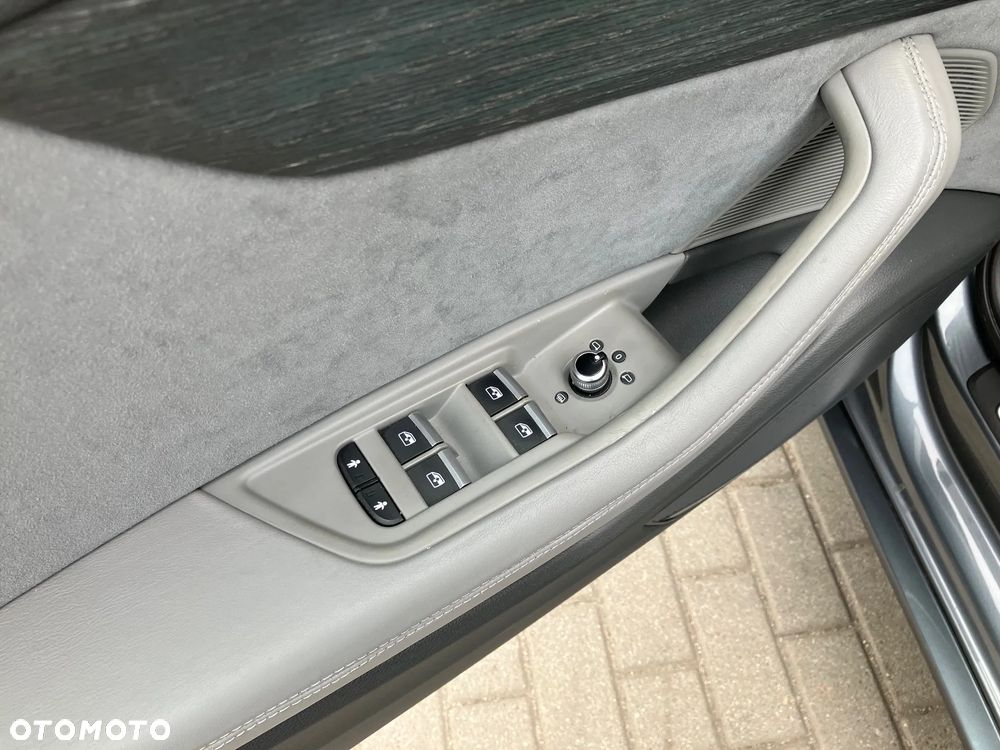 Audi A4 Limousine 2.0 TFSI ultra S tronic - 34
