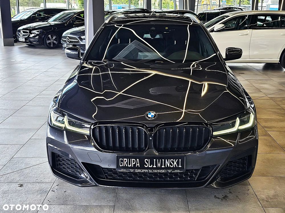 BMW Seria 5 520d xDrive M Sport Edition - 14