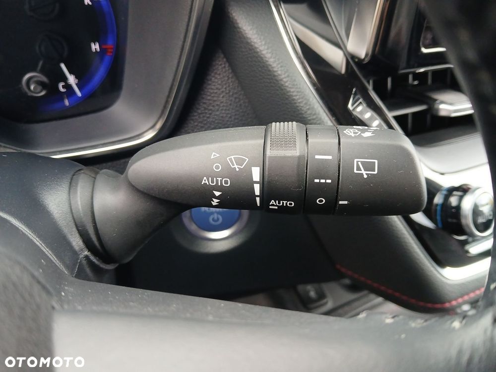 Toyota Corolla 1.8 Hybrid GPF Executive - 31