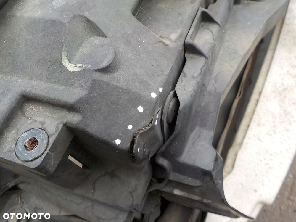 wzmocnienie pas przód chłodnice mazda 2 DE 1,4 CITD 2008r - 2