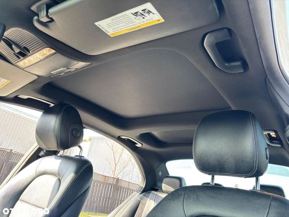 Mercedes-Benz Klasa C 300 7G-TRONIC - 13