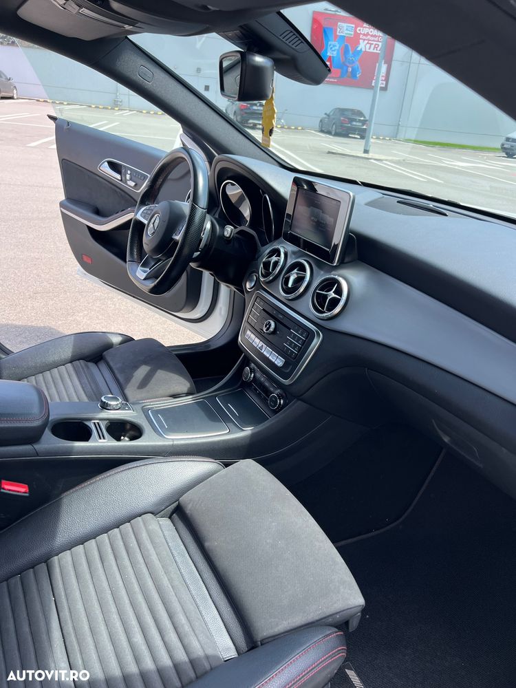 Mercedes-Benz CLA 220 - 10
