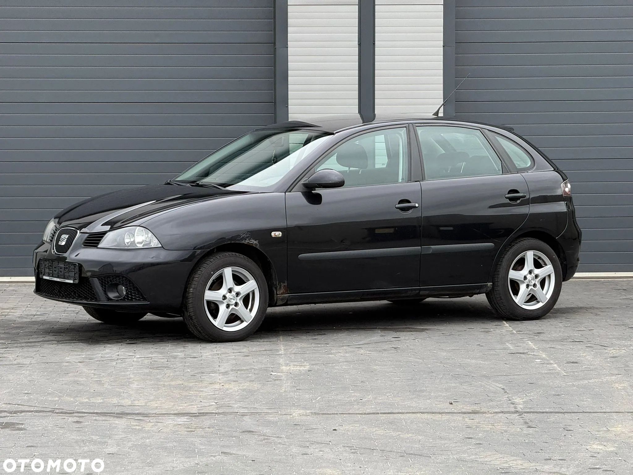 Seat Ibiza SC 1.4 16V Sport - 1