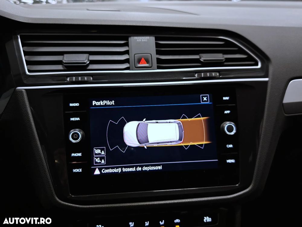 Volkswagen Tiguan 2.0 TDI SCR IQ.DRIVE - 14