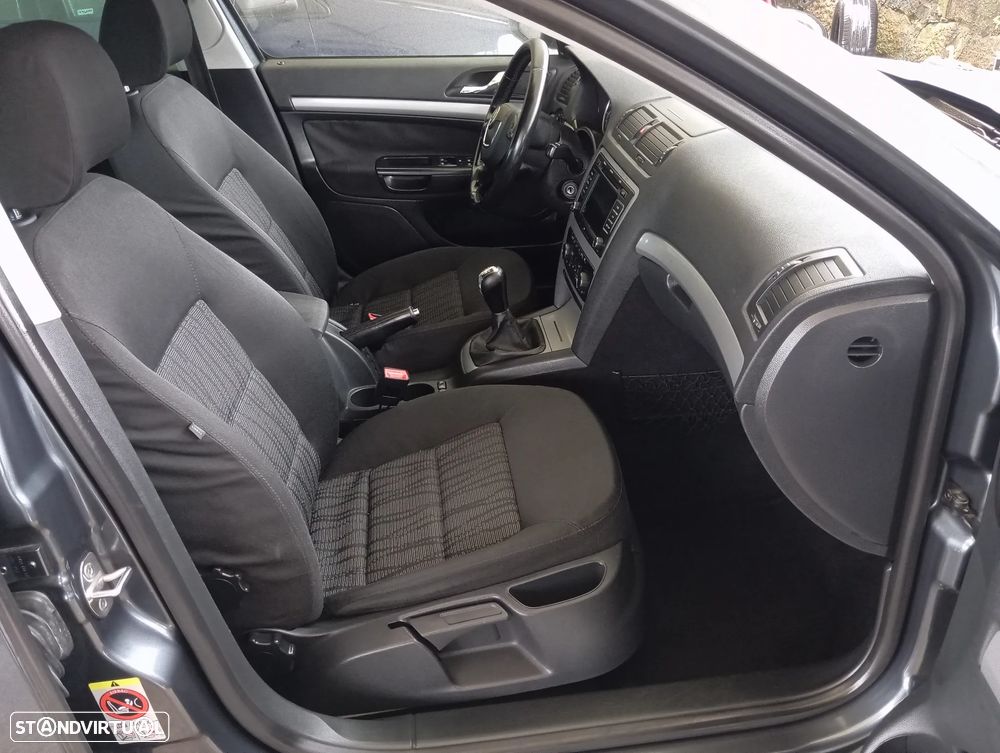 Skoda Octavia Break 1.6 TDi Elegance Pack - 3