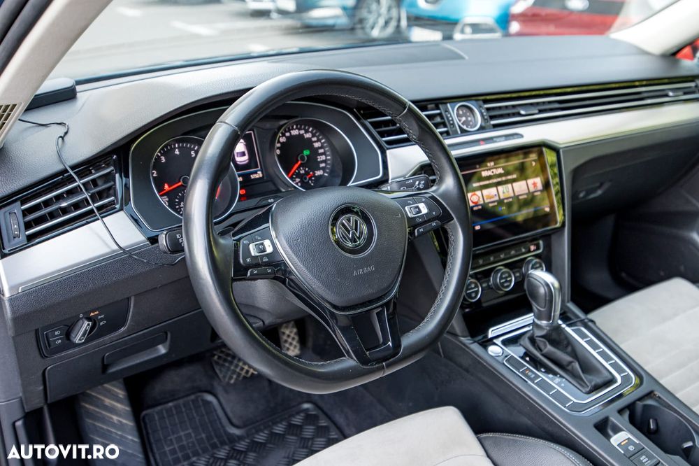 Volkswagen Passat - 16