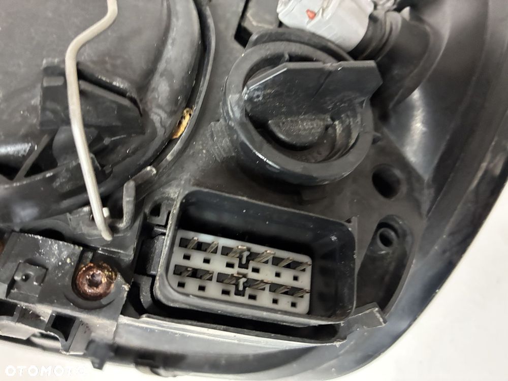 VOLVO S40 V50 LAMPA PRZÓD PRZEDNIA PRAWA  EUROPA 30678917 XENON SOCZEWKA - 13