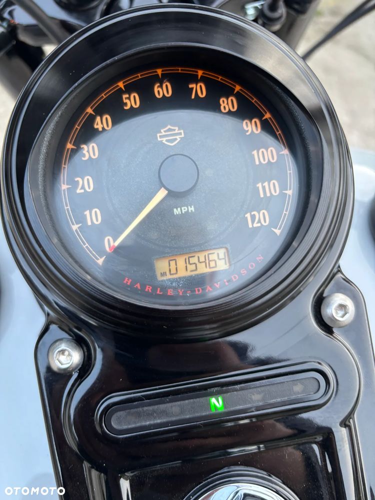 Harley-Davidson Dyna Fat Bob - 10