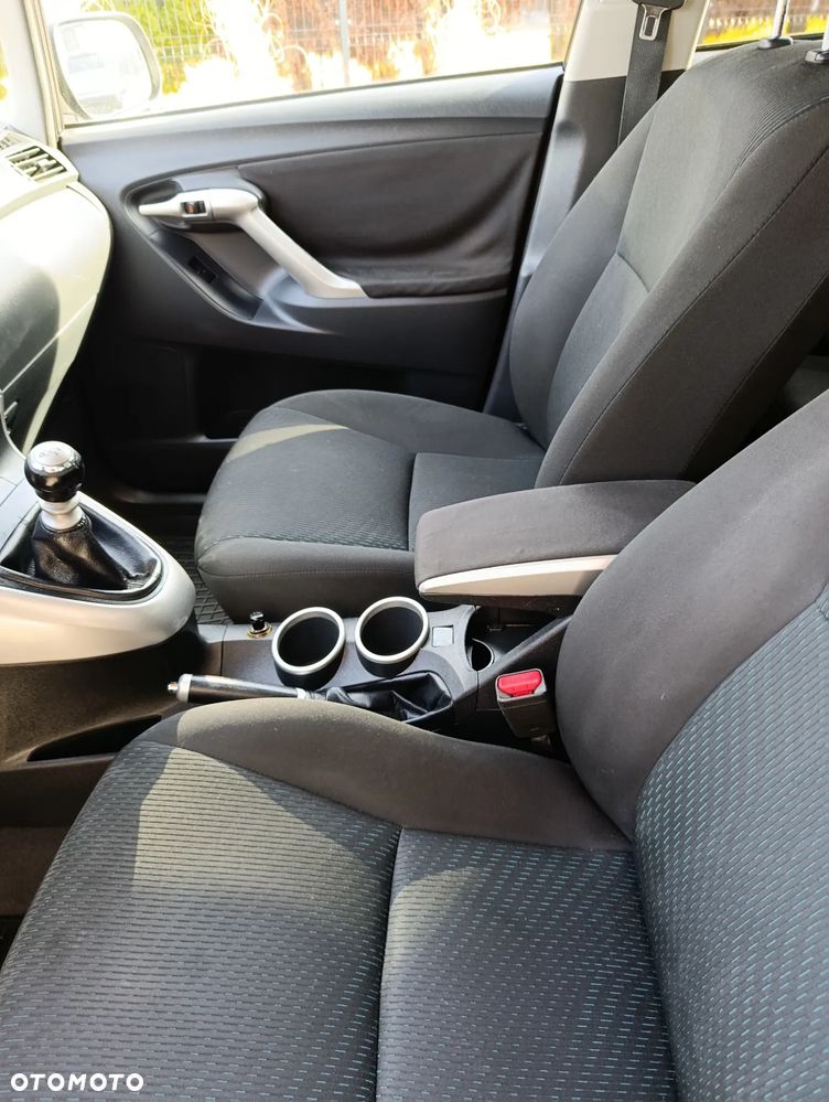 Toyota Verso 1.6 5-Sitzer - 9