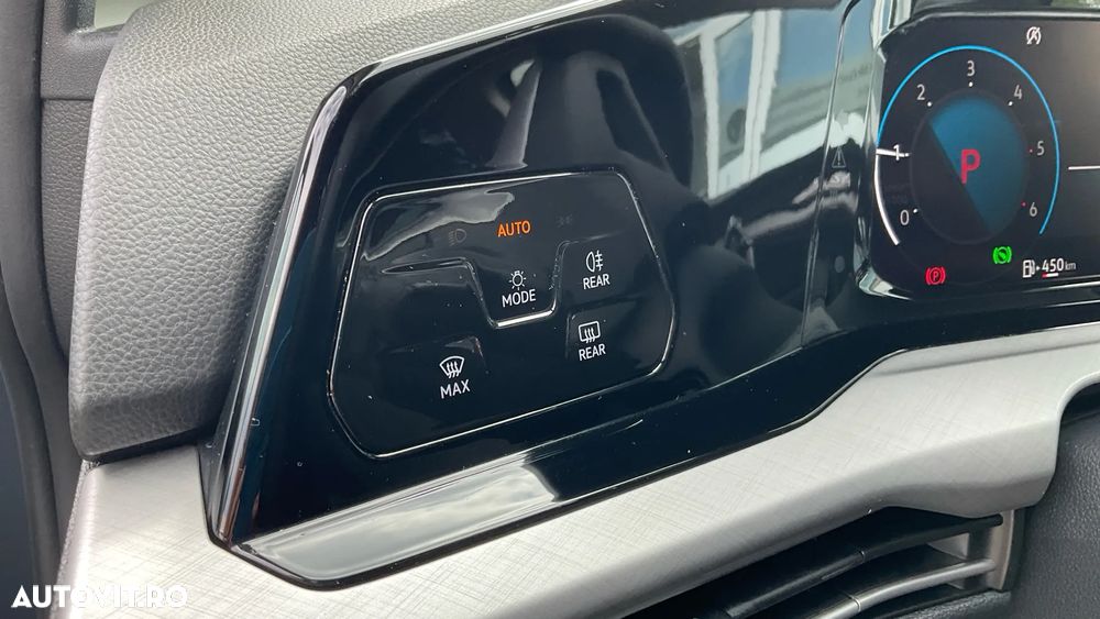 Volkswagen Golf Variant 2.0 TDI 116CP DSG Life - 37