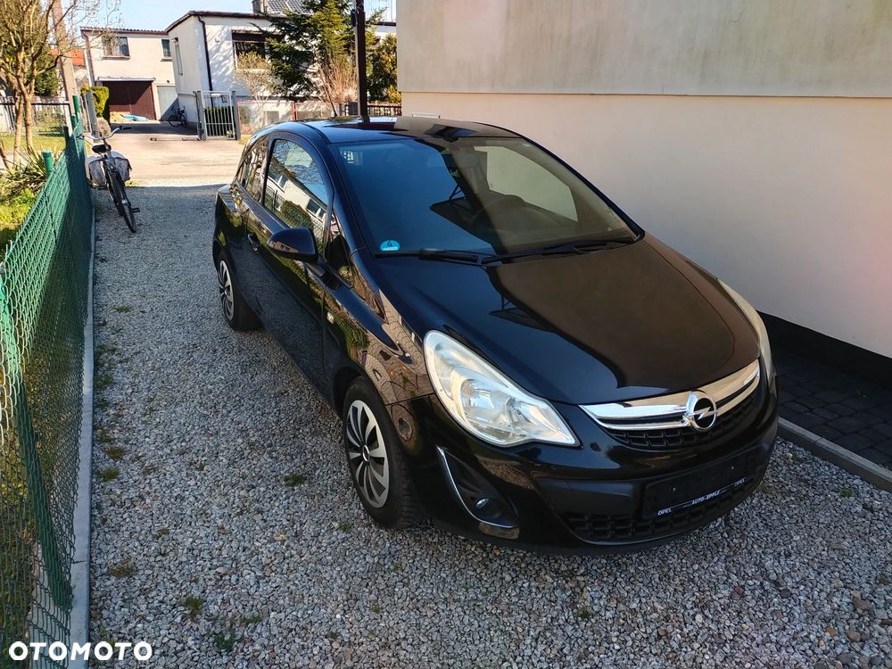 Opel Corsa 1.4 16V Color Edition - 1