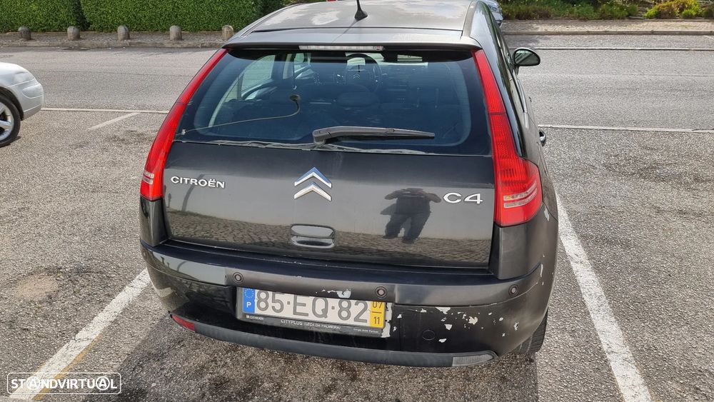 Citroën C4 1.6 HDi 110 Exclusive - 4