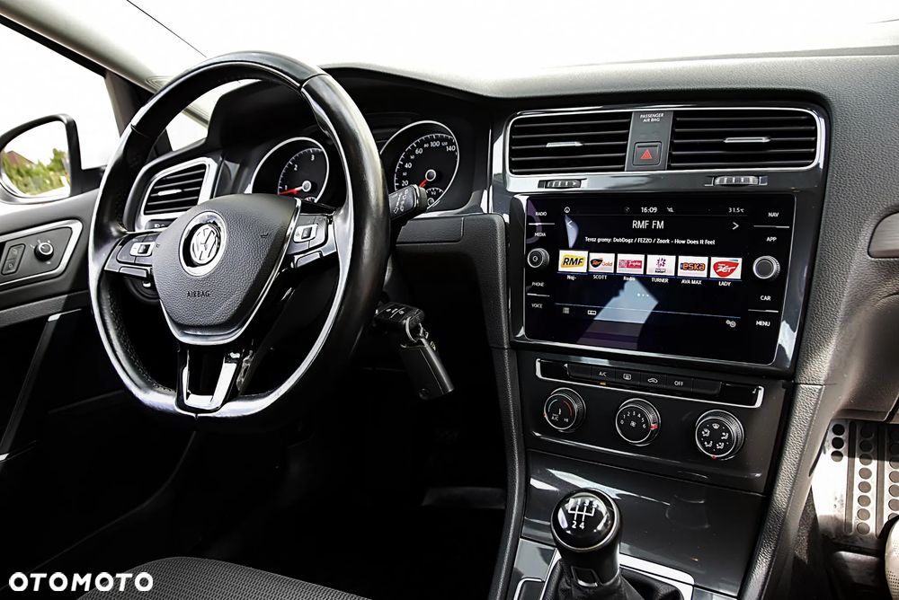 Volkswagen Golf 1.6 TDI BMT Comfortline - 35