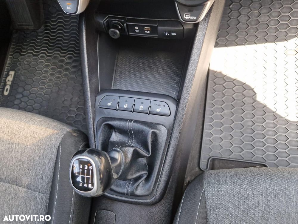 Kia Stonic 1.0 T-GDI HP Urban - 8