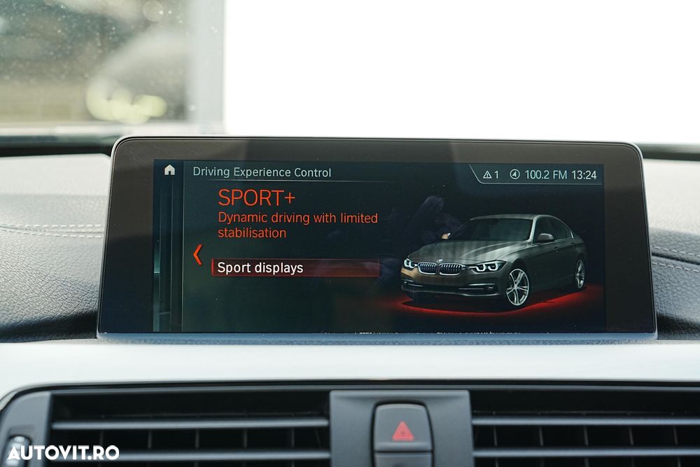 BMW Seria 3 318i Aut. M Sport - 26