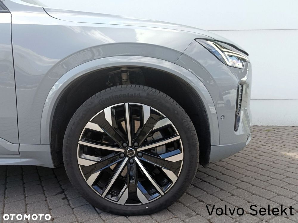 Volvo XC 90 - 9