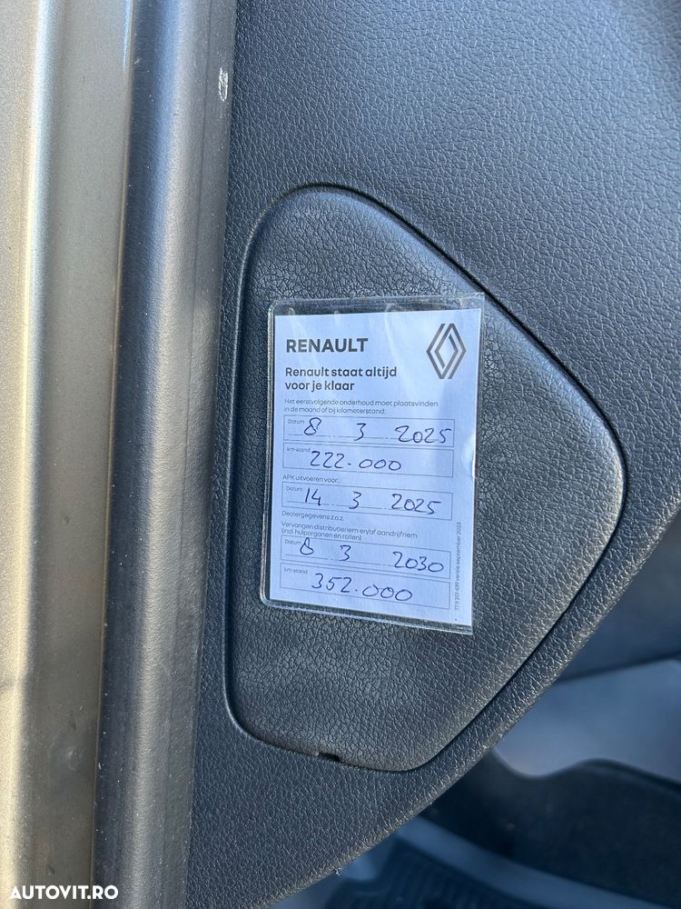 Dacia Logan TCe 90 Laureate - 8