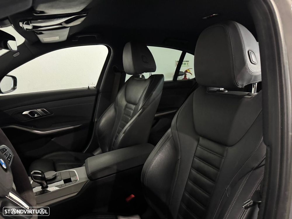 BMW 330 e Pack M Auto - 11