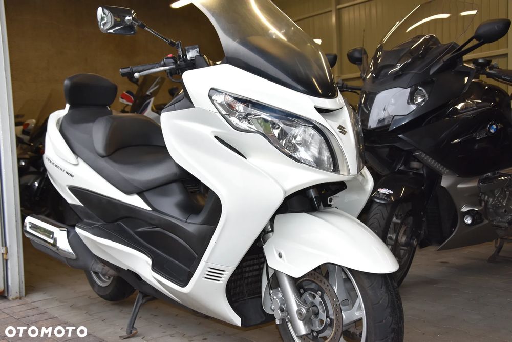 Suzuki Burgman - 9