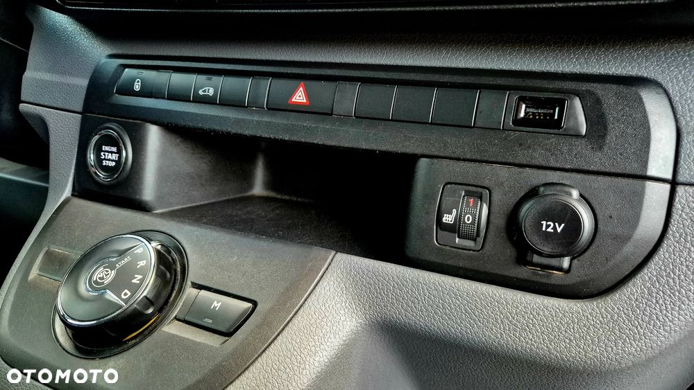 Opel Vivaro - 24