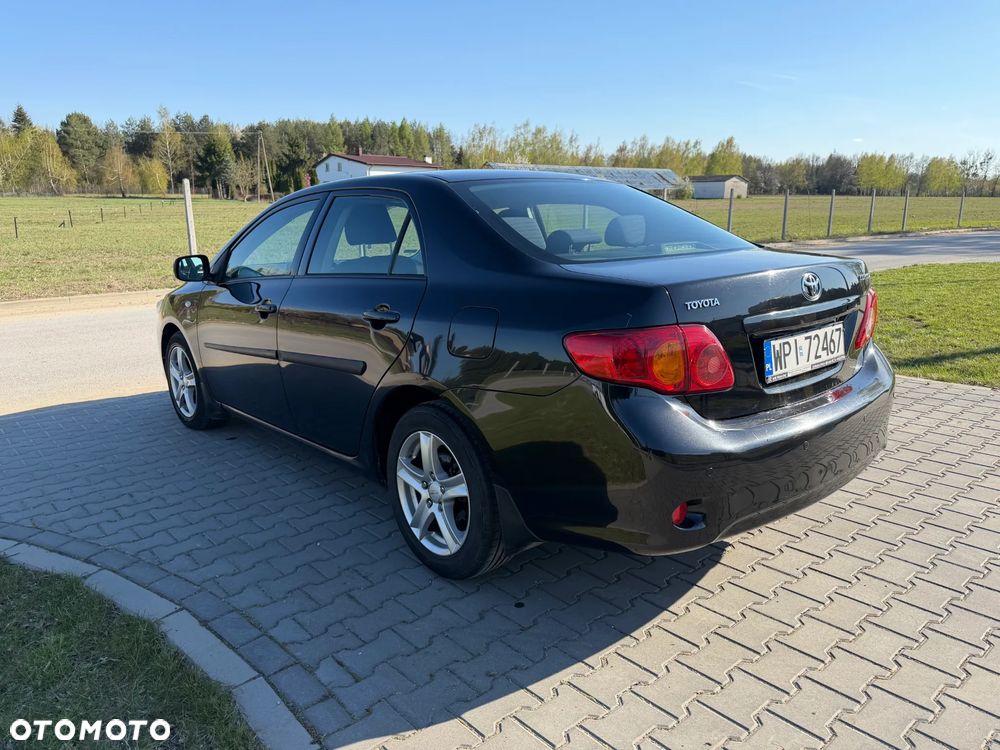 Toyota Corolla 1.6 VVT-i Luna - 1