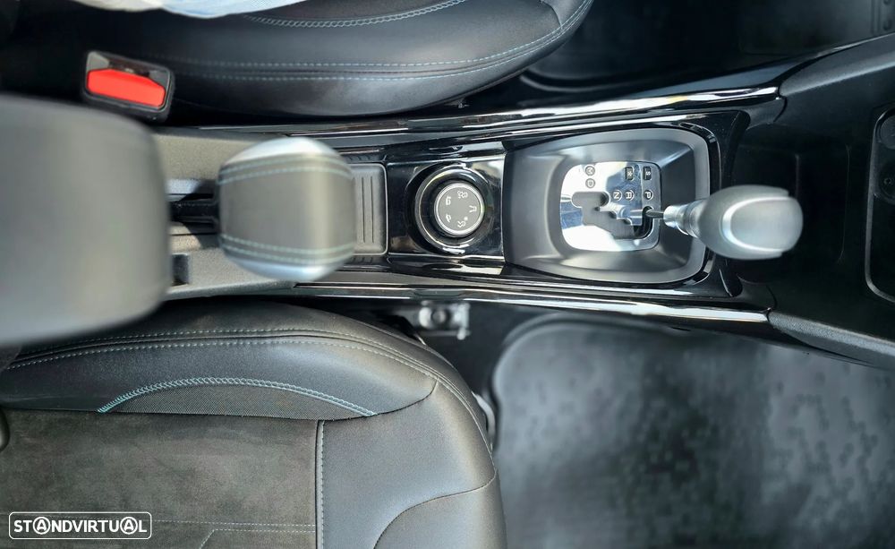 Peugeot 2008 PureTech 110 Stop&Start EAT6 Crossway - 14