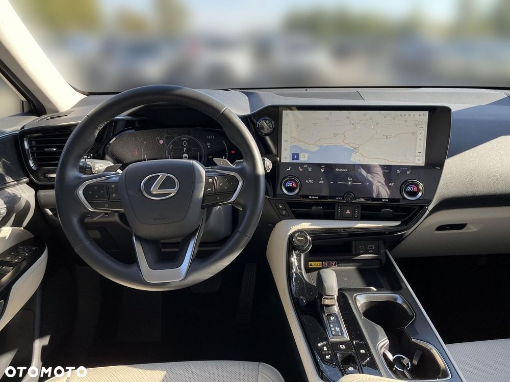 Lexus NX 350h Omotenashi AWD - 18