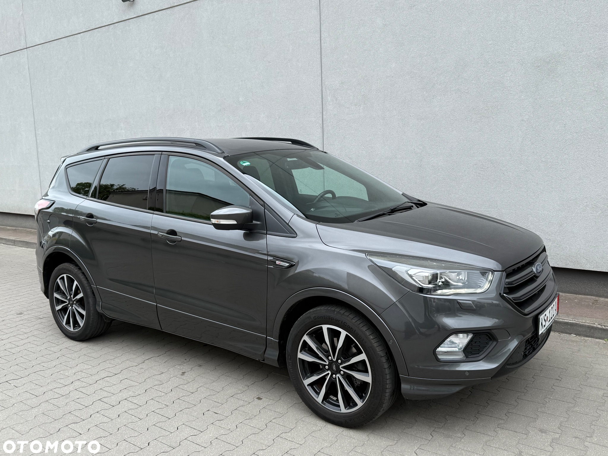 Ford Kuga - 12