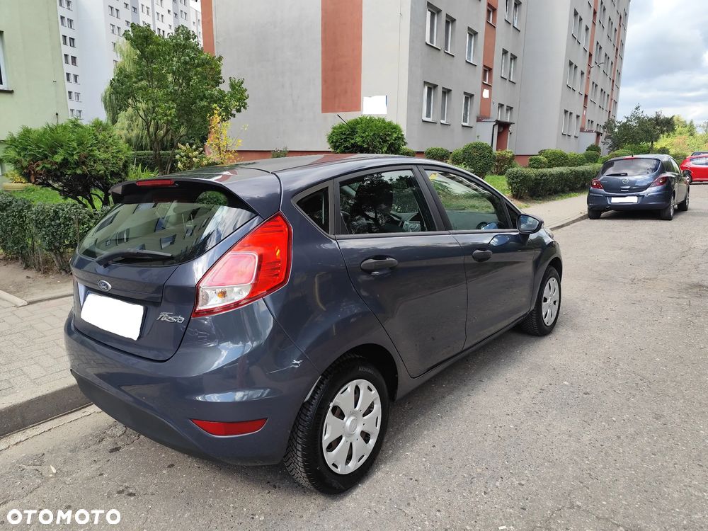 Ford Fiesta 1.25 Ambiente EU5 - 8