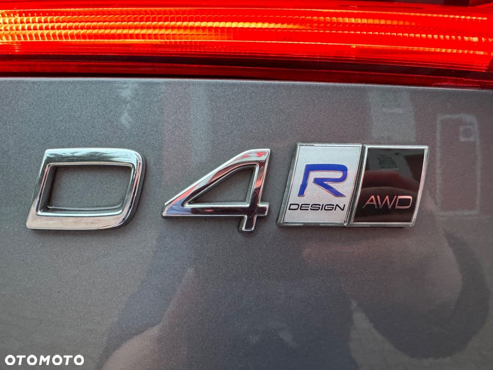 Volvo XC 60 D4 AWD Geartronic RDesign - 35