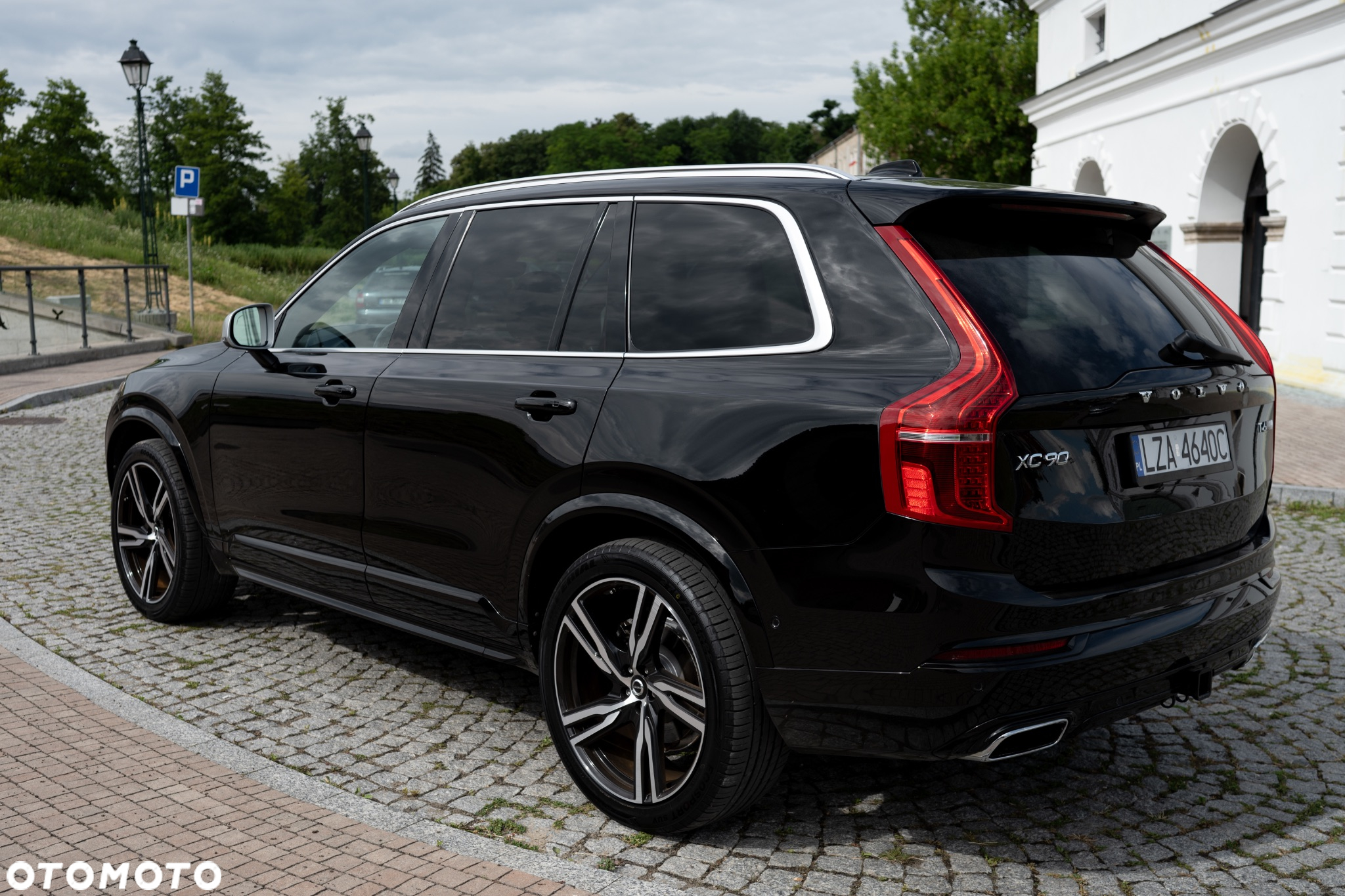 Volvo XC 90 T6 AWD R-Design 7os - 16