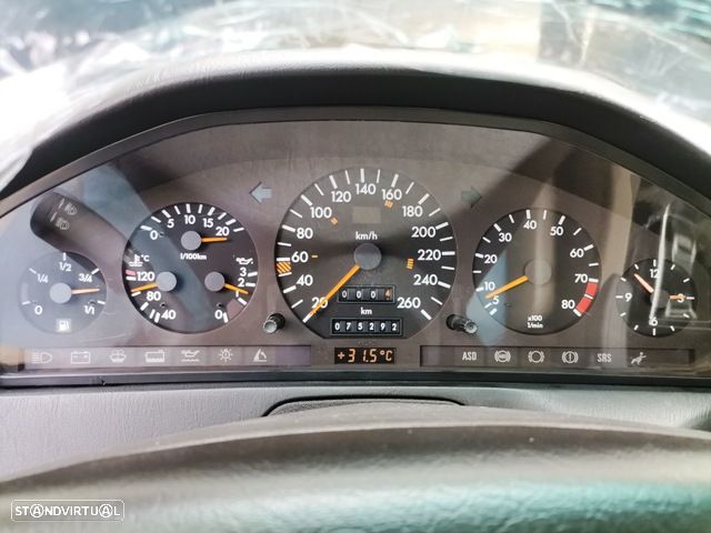 Mercedes-Benz SL 300 - 15