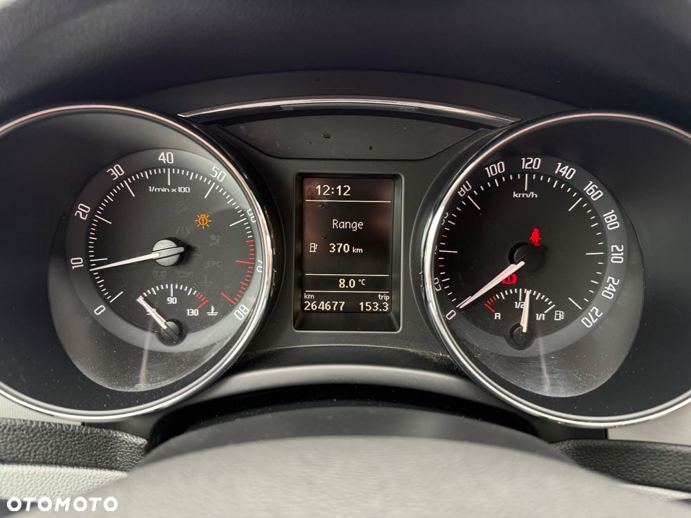 Skoda Superb 1.8 TSI FAMILY - 12