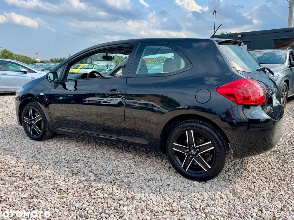 Toyota Auris 1.6 VVT-i Team - 5