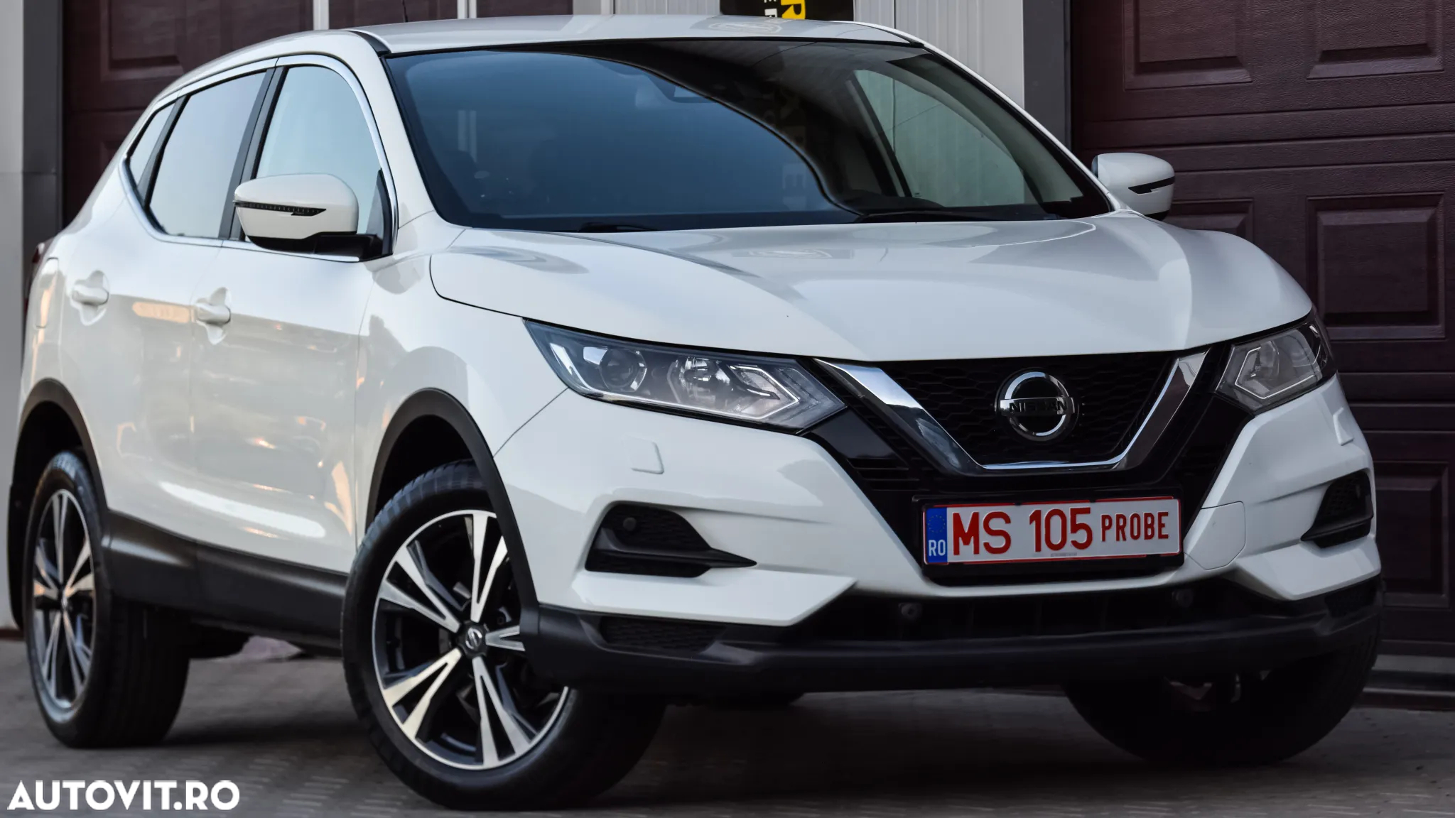 Nissan Qashqai 1.3 DIG-T VISIA - 2