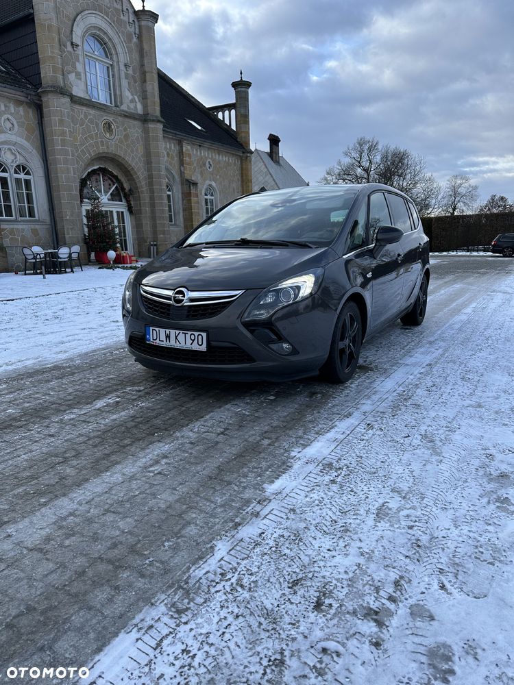 Opel Zafira - 1