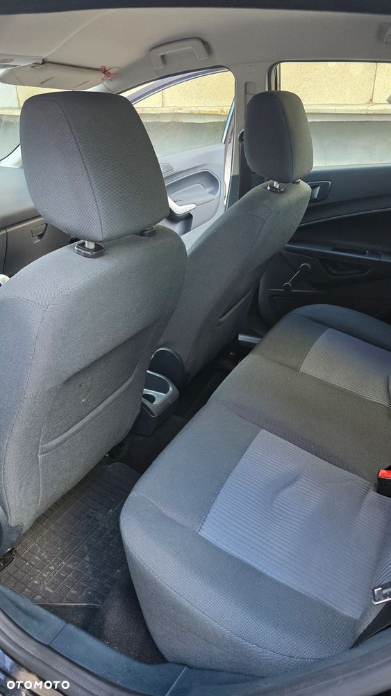 Ford Fiesta 1.25 Ambiente EU5 - 8