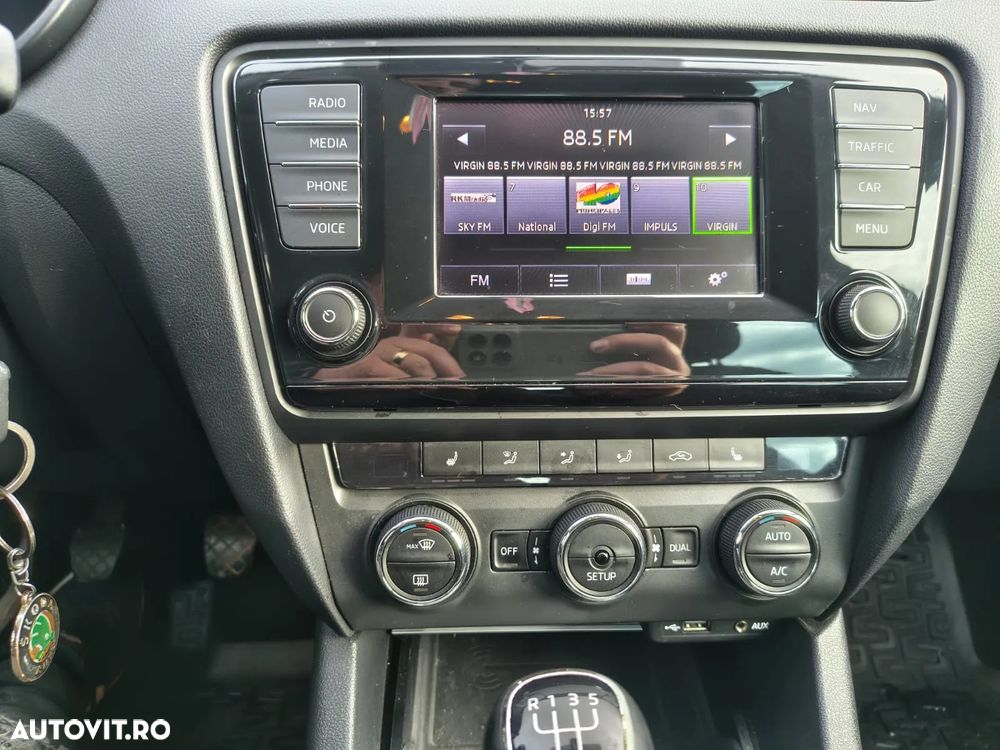 Skoda Octavia Combi 1.6 TDI Green tec Elegance - 18