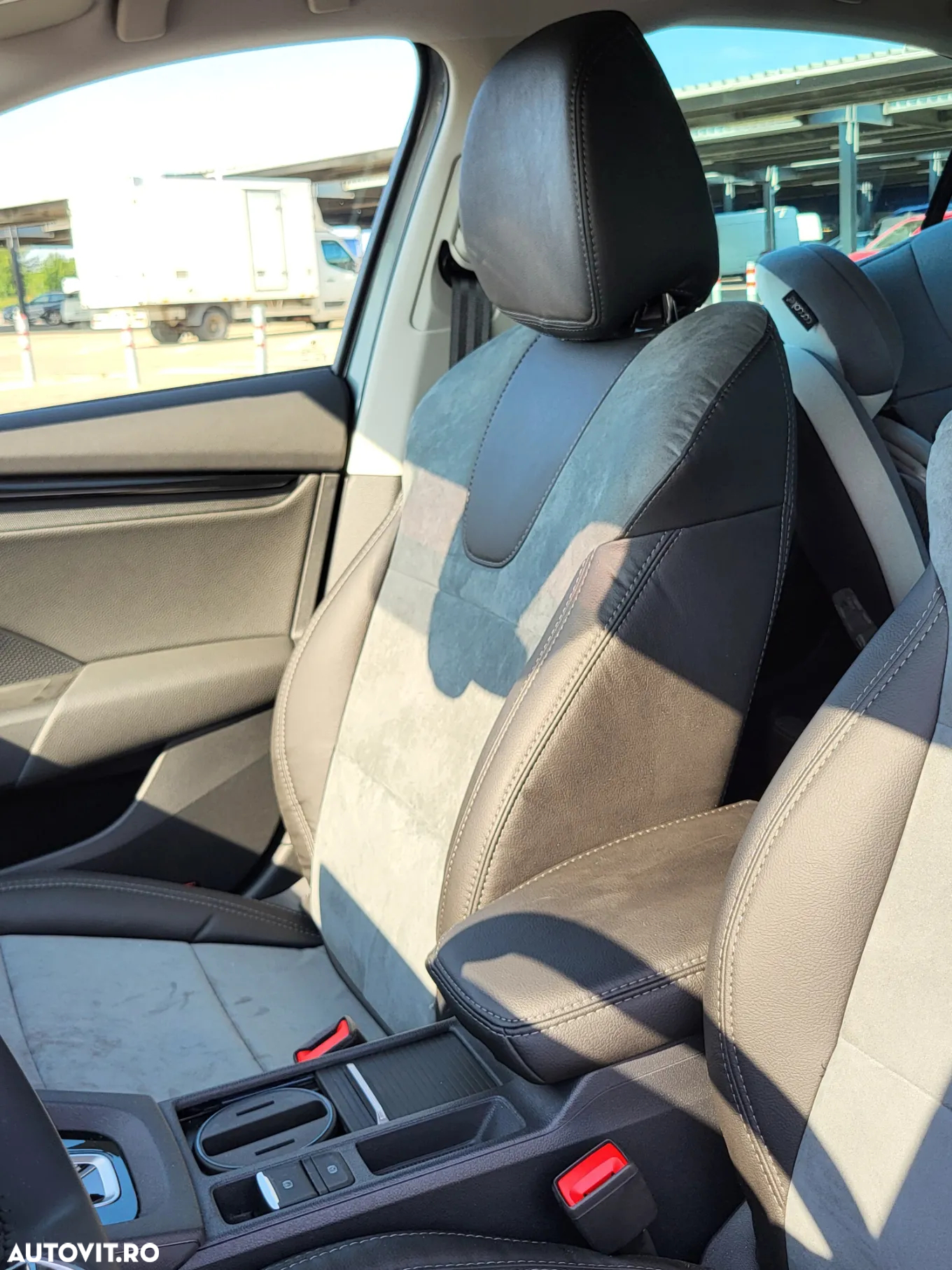 Skoda Octavia 1.5 TSI 115 CP DSG MHEV Selection - 13