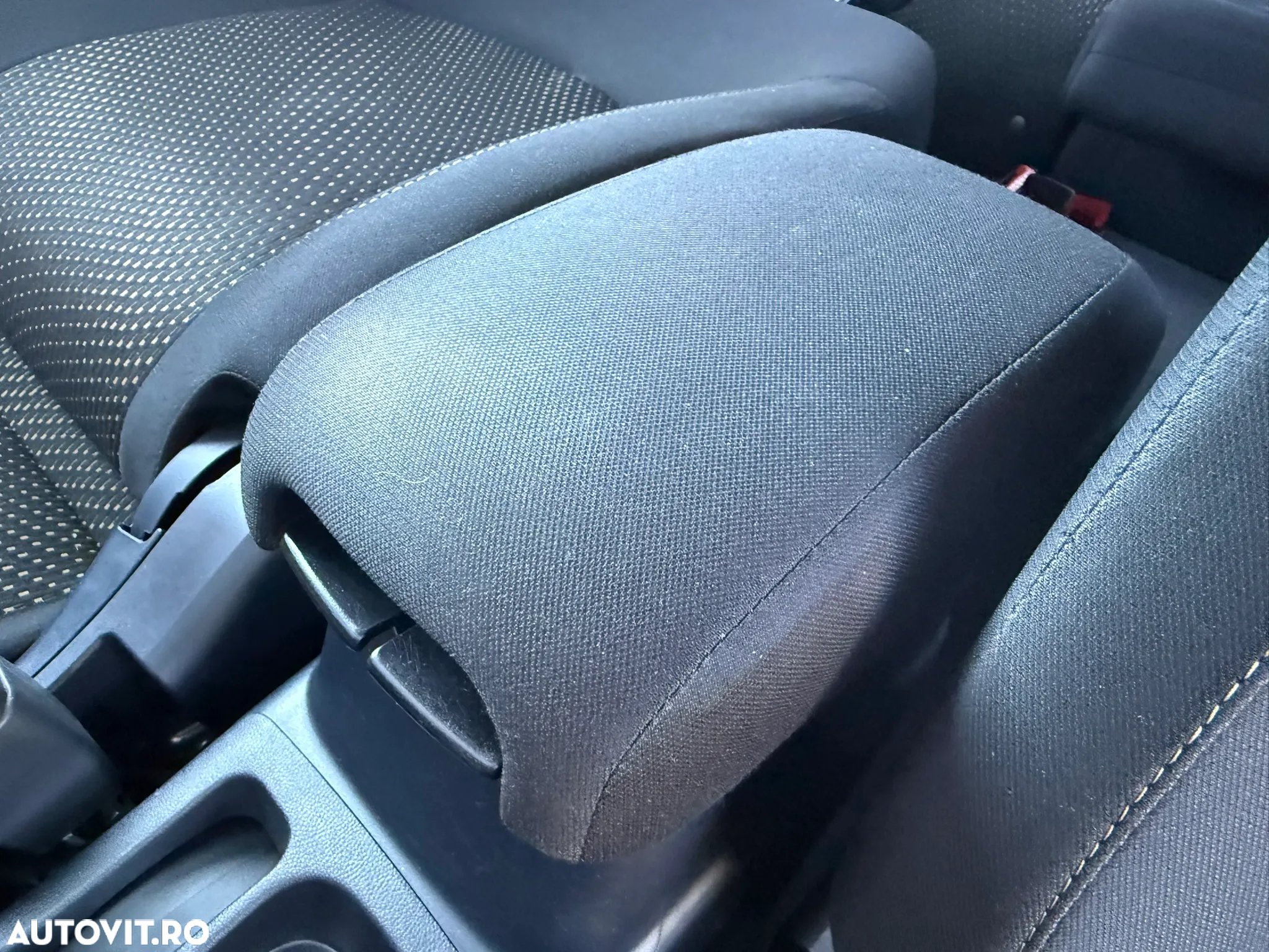 Mitsubishi ASX 2.2 Litri 4WD DI-D Invite+ Aut. - 26